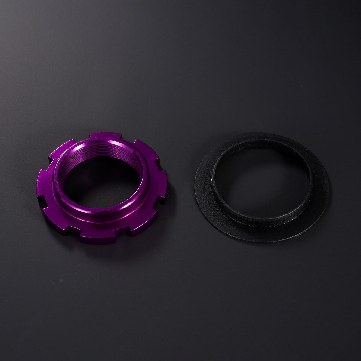 D-MAX Front Spring Seat, Lower (Nissan, SUPER STREET)