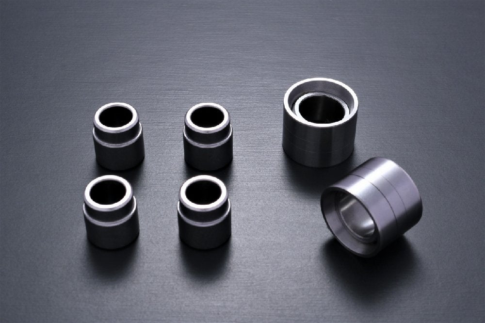 D-MAX Rear Lower Brackets with Pillow Balls Pressed In, L/R Set (JZX90/100, SUPER STREET)
