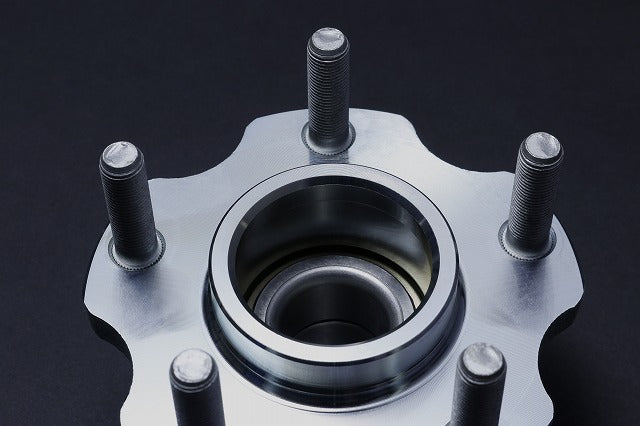 D-MAX D1SPEC 4-Lug to 5-Lug Conversion Front Hub Unit