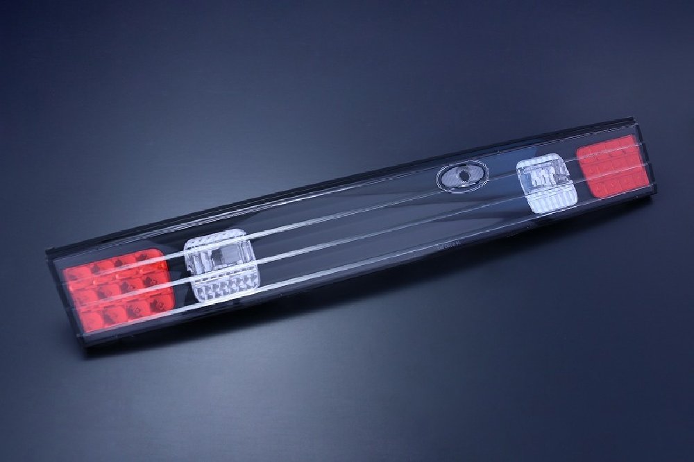 D-MAX Tail Light Garnish, Black (S14)