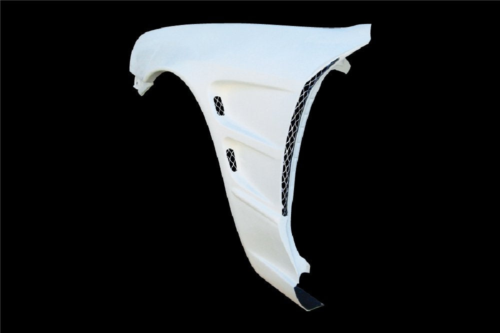 D-MAX D1SPEC Wide Fenders (R32 Skyline)