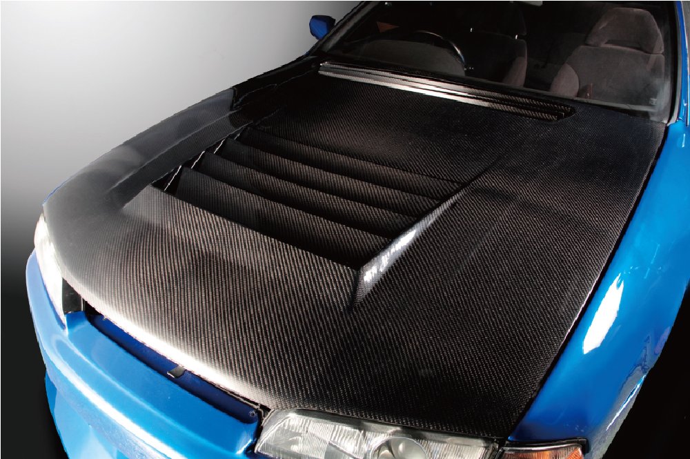 D-MAX D1SPEC Hood (R32 Skyline)