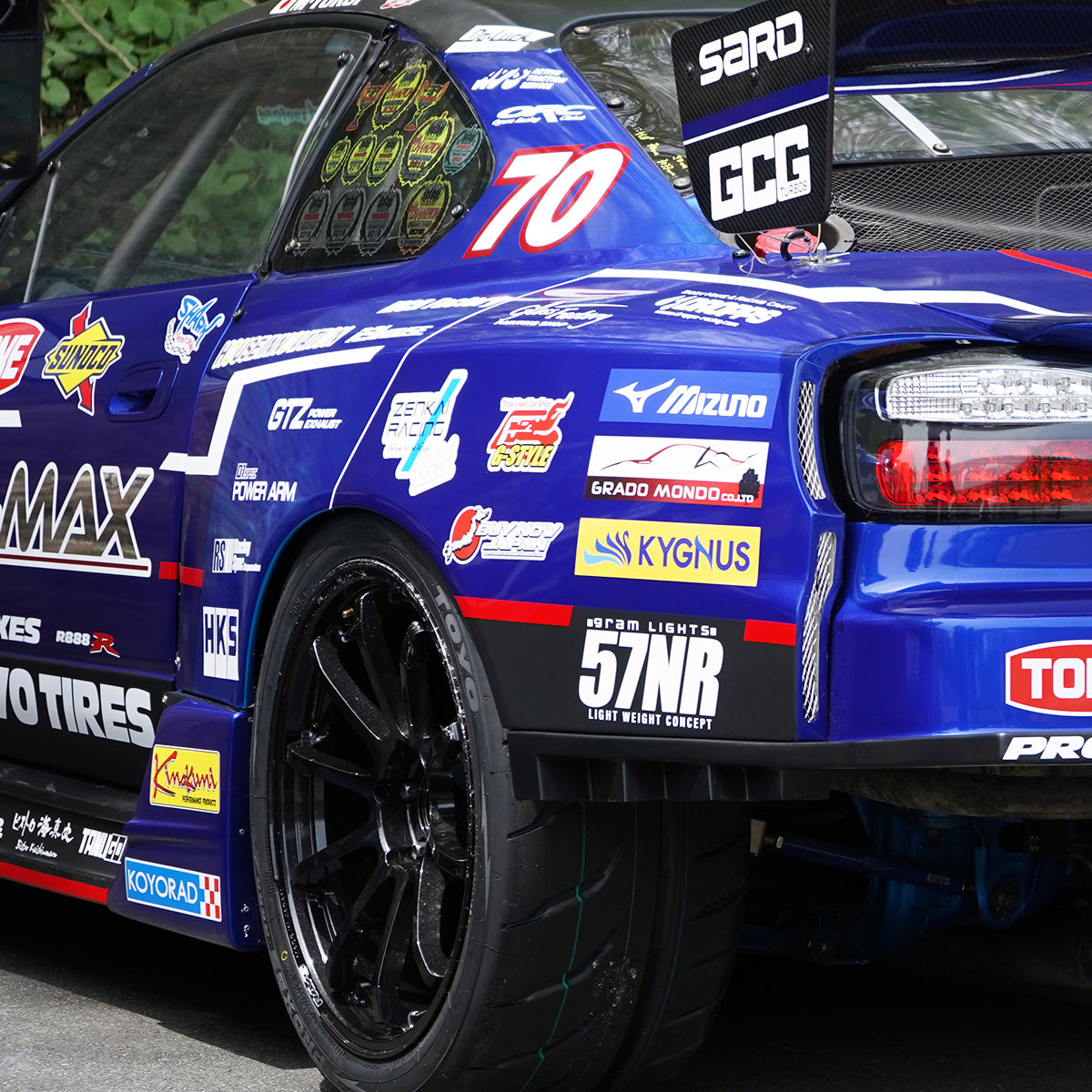 D-MAX RACING SPEC Rear Fenders (S15 Silvia)