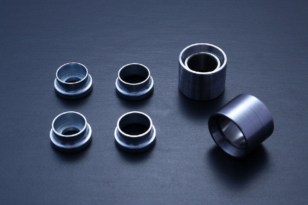 D-MAX Rear Lower Brackets with Pillow Balls Pressed In, L/R Set (Nissan, D1SPEC)